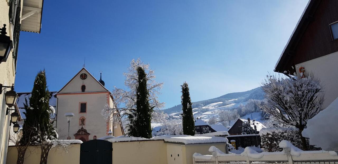 אובריאד Gasthaus Sternen Post מראה חיצוני תמונה