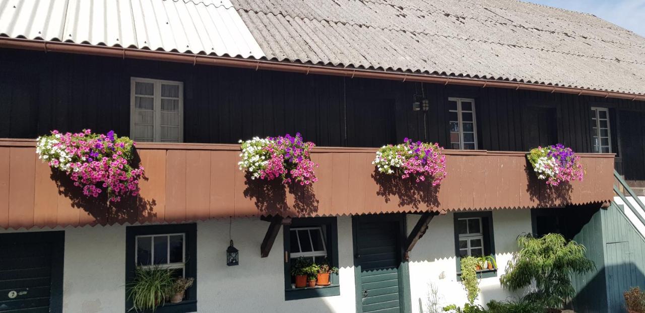 אובריאד Gasthaus Sternen Post מראה חיצוני תמונה